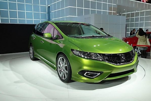 Продажи Honda Jade стартуют в Японии