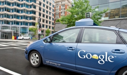 Беспилотные автомобили Google получили разрешение ездить по дорогам Калифорнии