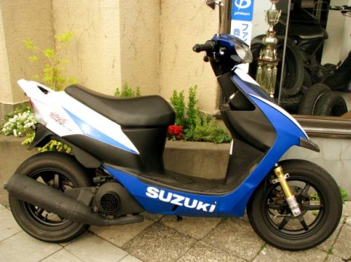 Обзор популярного скутера Suzuki Sepia AF50