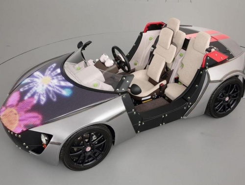 Новый концепт-кар Toyota можно будет раскрасить самому с помощью светодиодов