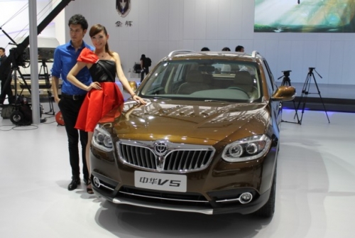 Китайский двойник BMW X1 начинает продаваться в России
