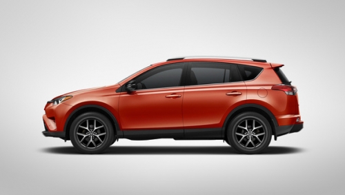 Новый 2016 RAV4 SE от Toyota будет оранжевым и спортивным